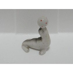 BIBELOU FOCA CU MINGE